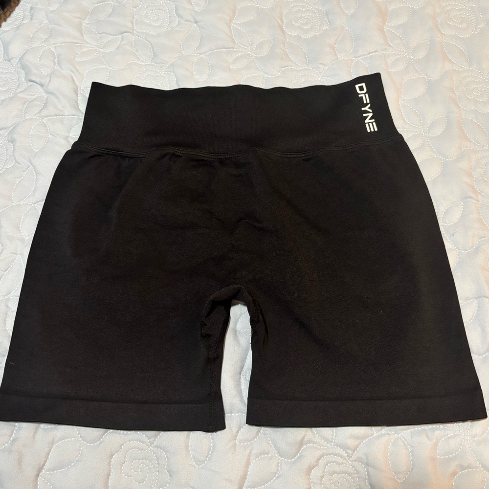 DFYNE Women's Black Bike Shorts